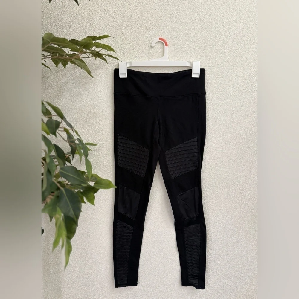 ALO Yoga Black Moto Full Lenght Leggings Women’s Size Small